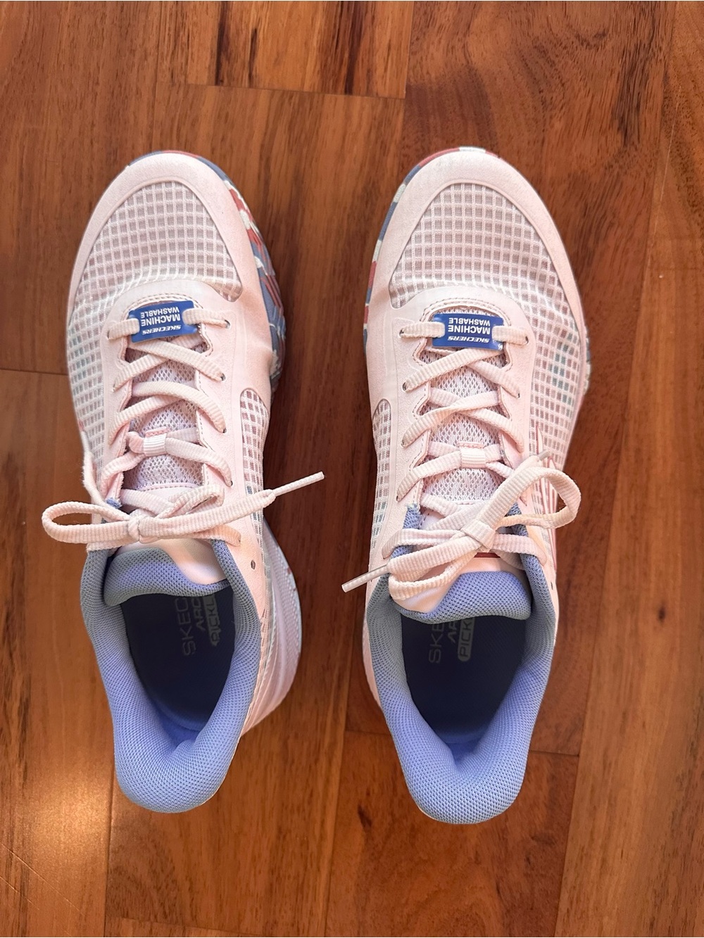 LIKE NEW Skechers Pickleball/Tennis Sneakers - Picture 2 of 4